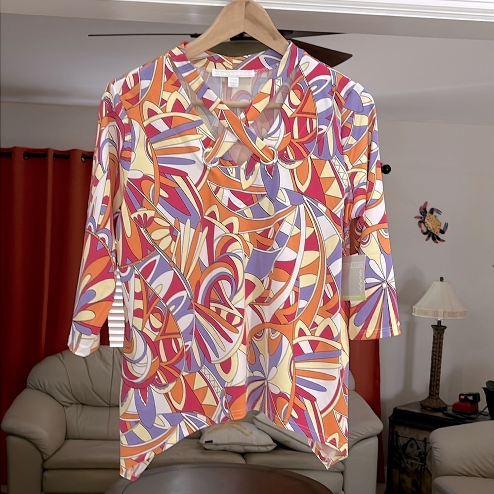 NWT Juniper + Lime Colorful Abstract Women's Top Size PM